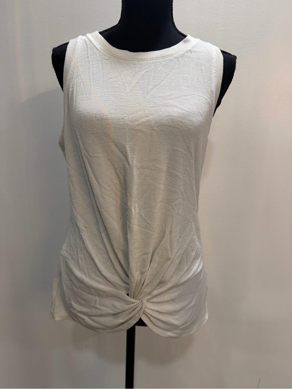Gap- Womens Twist-Front Sleeveless Tank Top - White